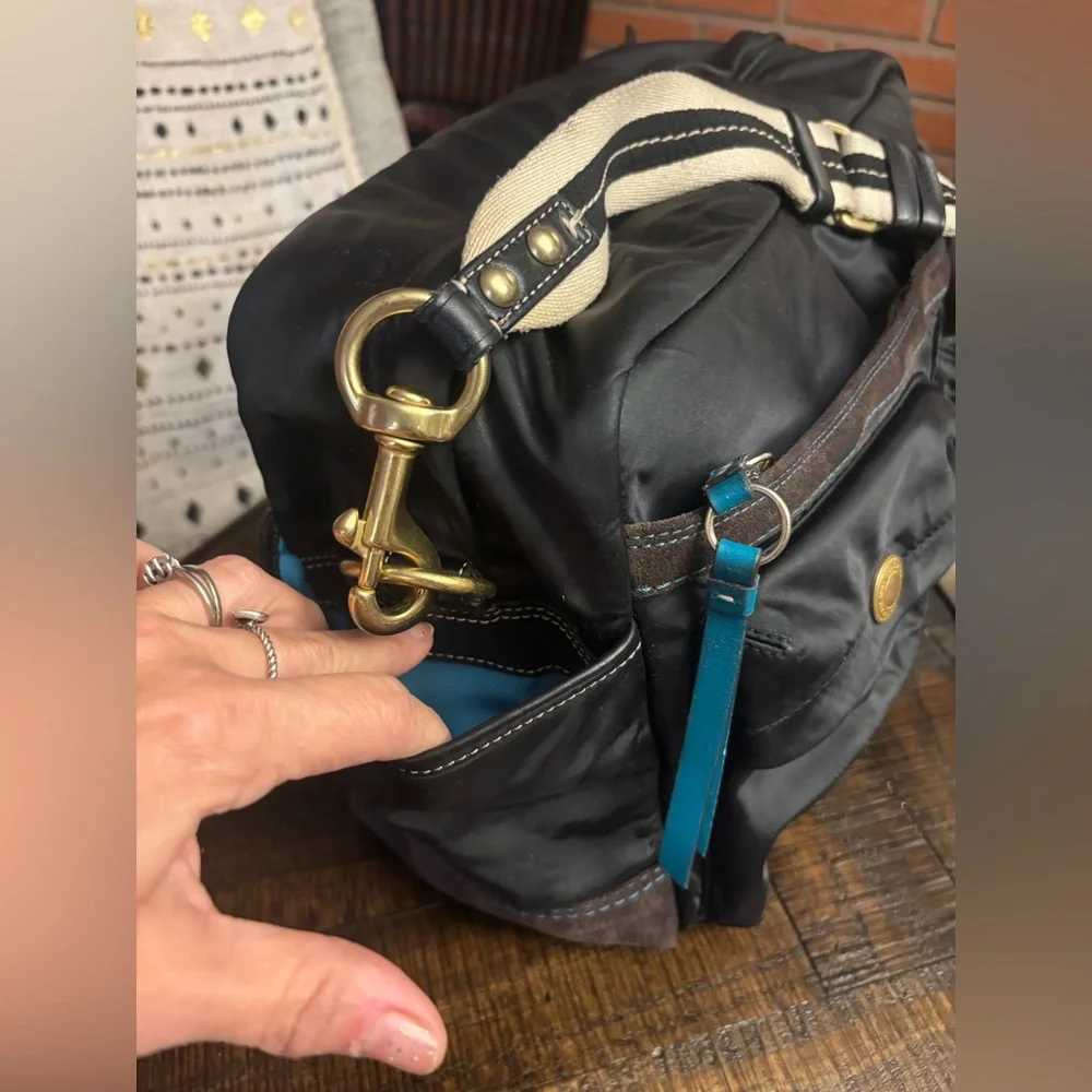 Coach Black Nylon & Brown Suede Baby Bag with Cream Strap🥰